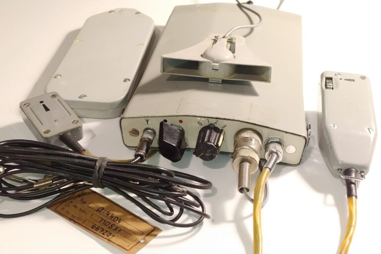 Radiotelefon kamuflowany R4421 Radmor