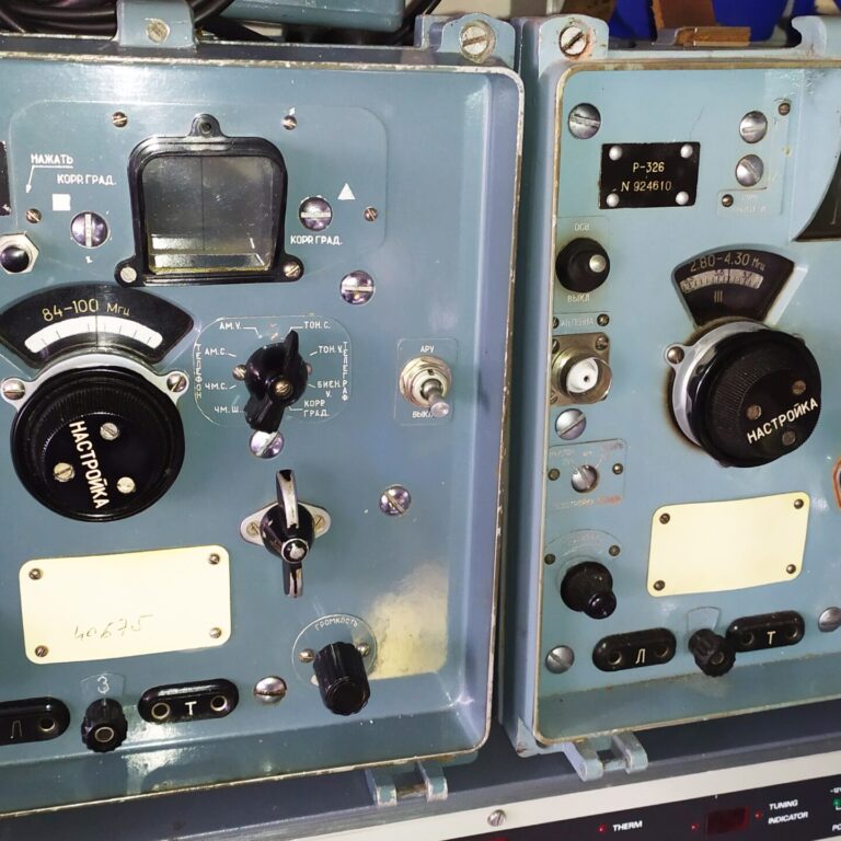 Odbiornik R323 i R326