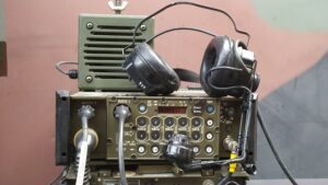 Radiostacja PRC-600 z zestawem słuchawkowym