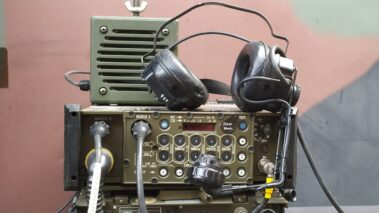 Radiostacja PRC-600 z zestawem słuchawkowym